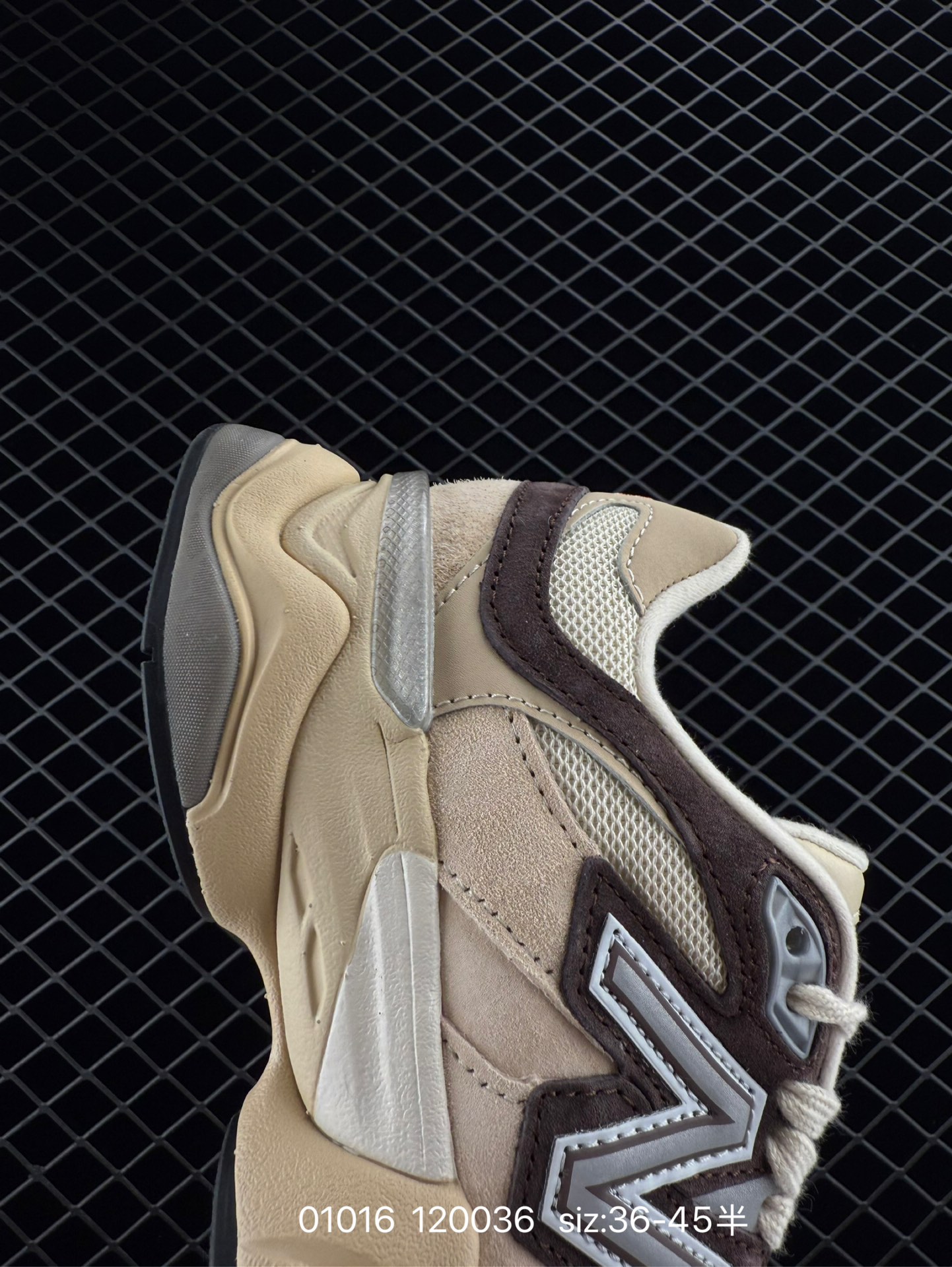 New Balance 9060”Triple Black“